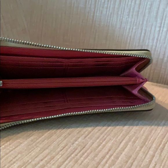 Wallet - Picture 2 of 2